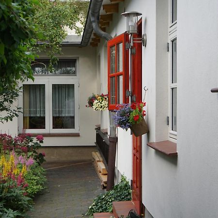 Ferienwohnung Hofidyll - Warnemuende Росток Экстерьер фото